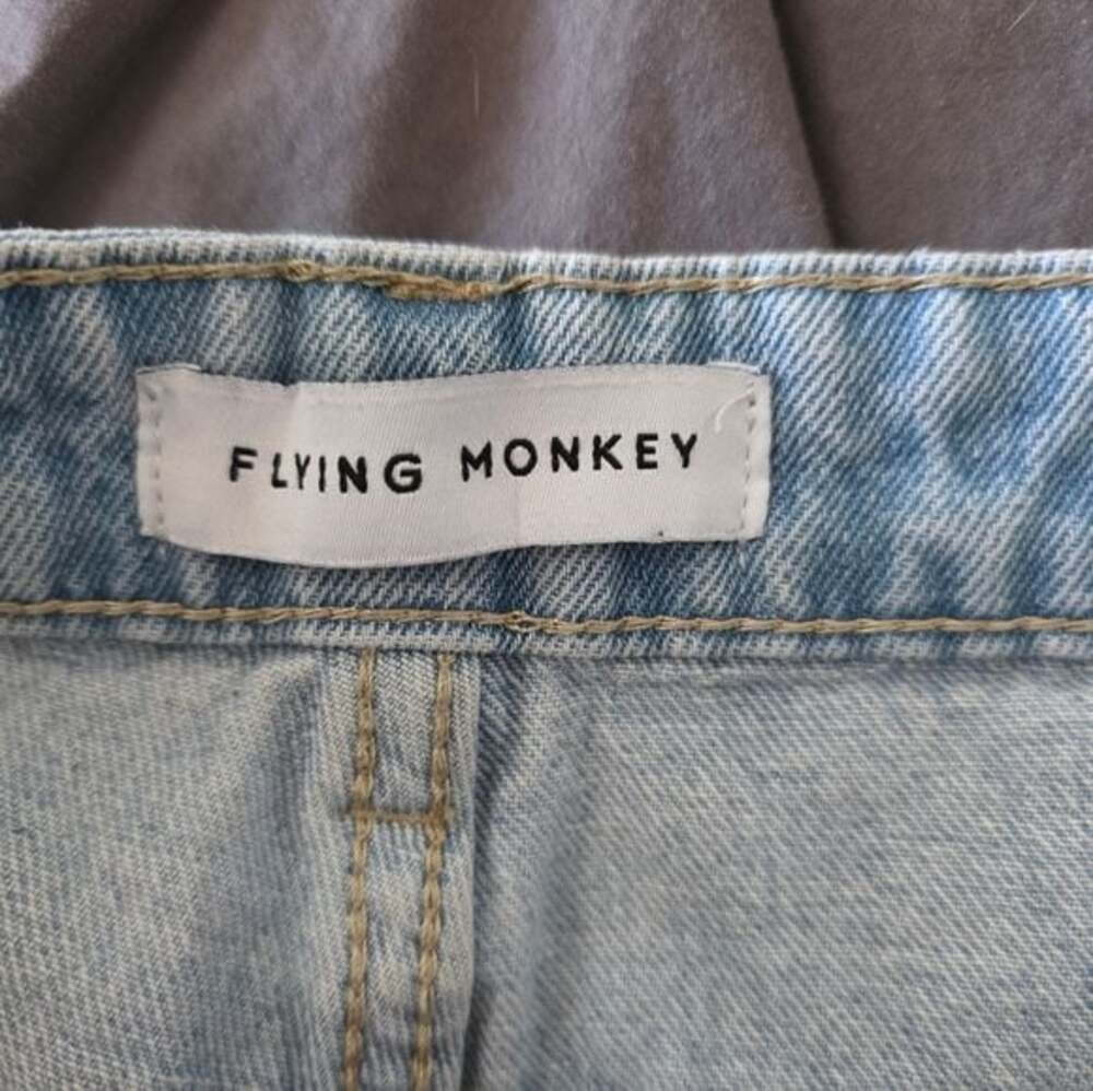 Flying Monkey Light Wash 90's Vintage Wide Leg Jeans 100% Cotton Size 28 - Picture 5 of 6